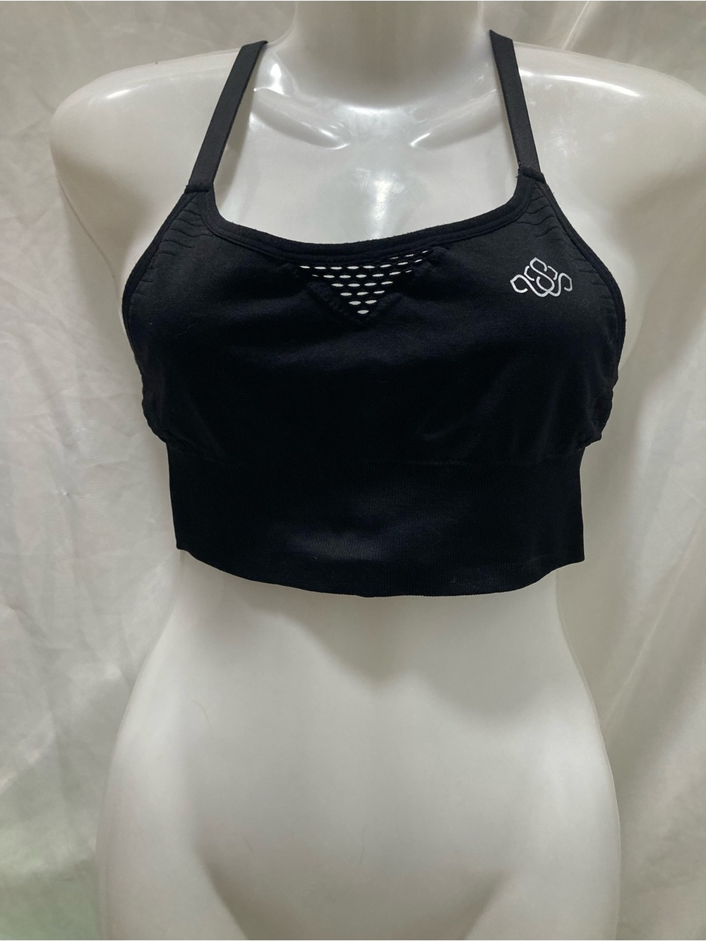 Black Seamless Sports Bra Criss Cross Back Small